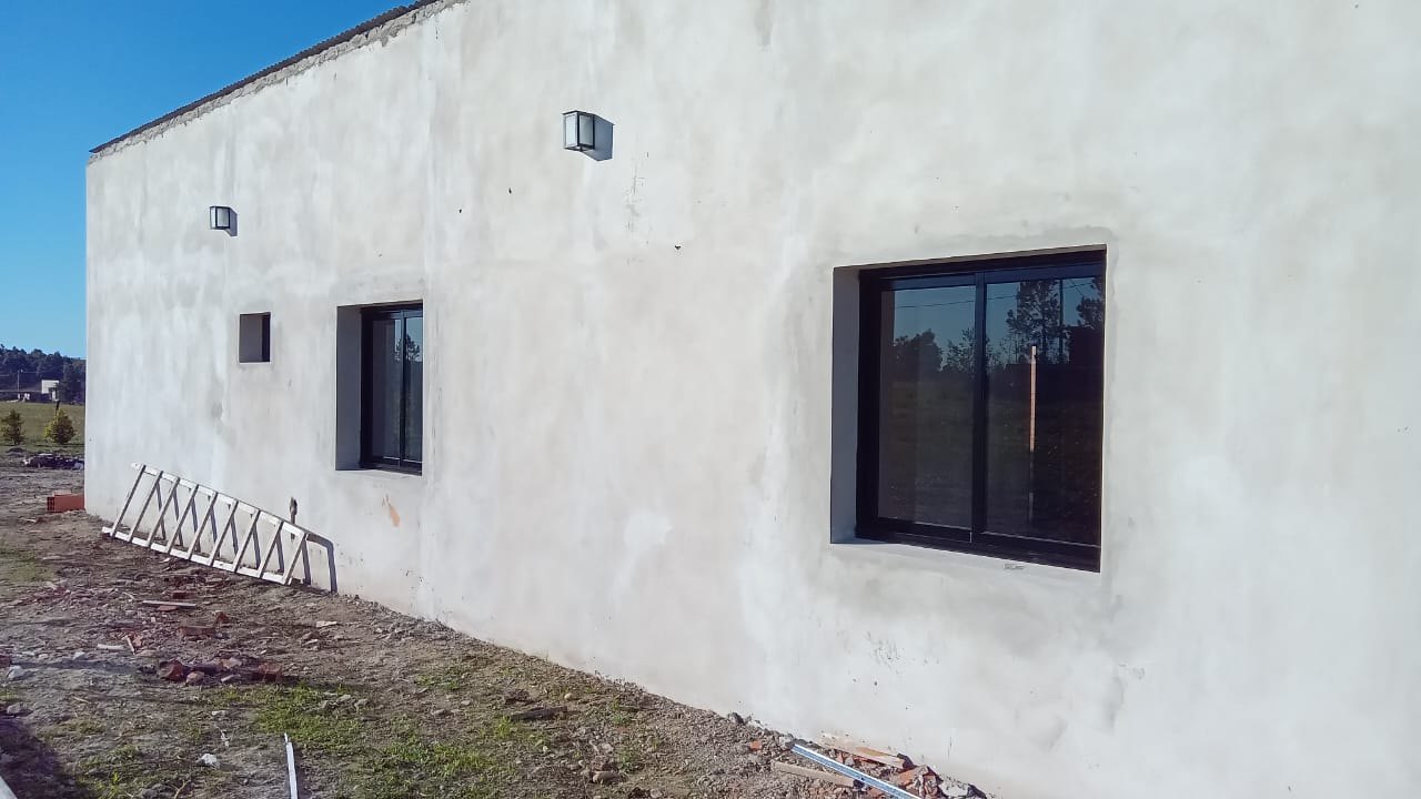 Obra de aberturas de aluminio realizada en Curuzú Cuatiá por Aberturas Chajarí (foto 11)