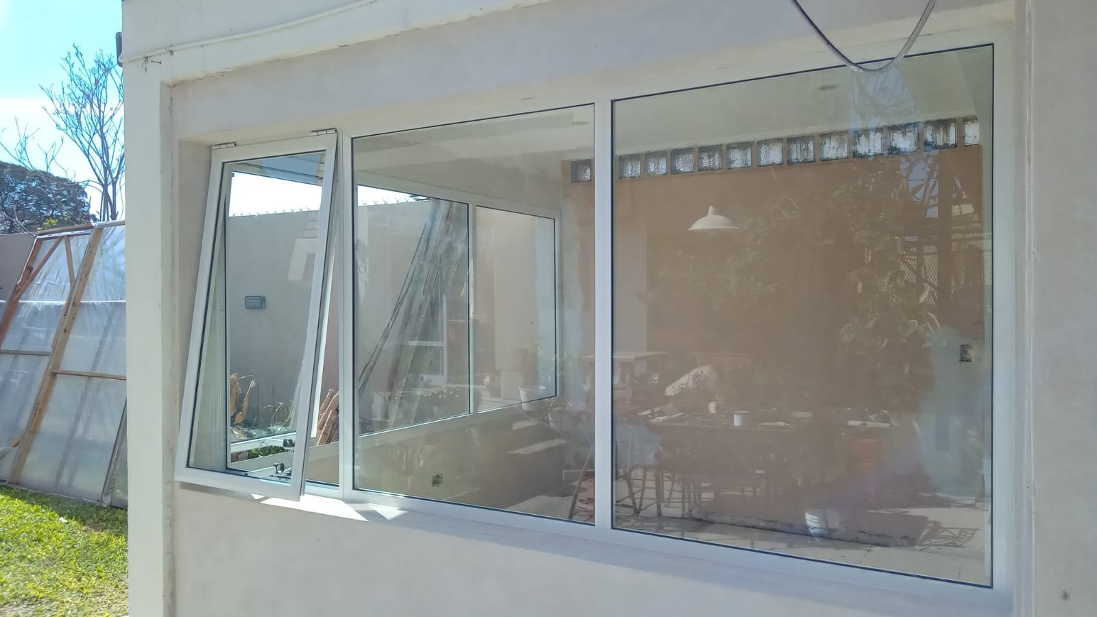Obra de aberturas de aluminio realizada en Federación por Aberturas Chajarí (foto 1)