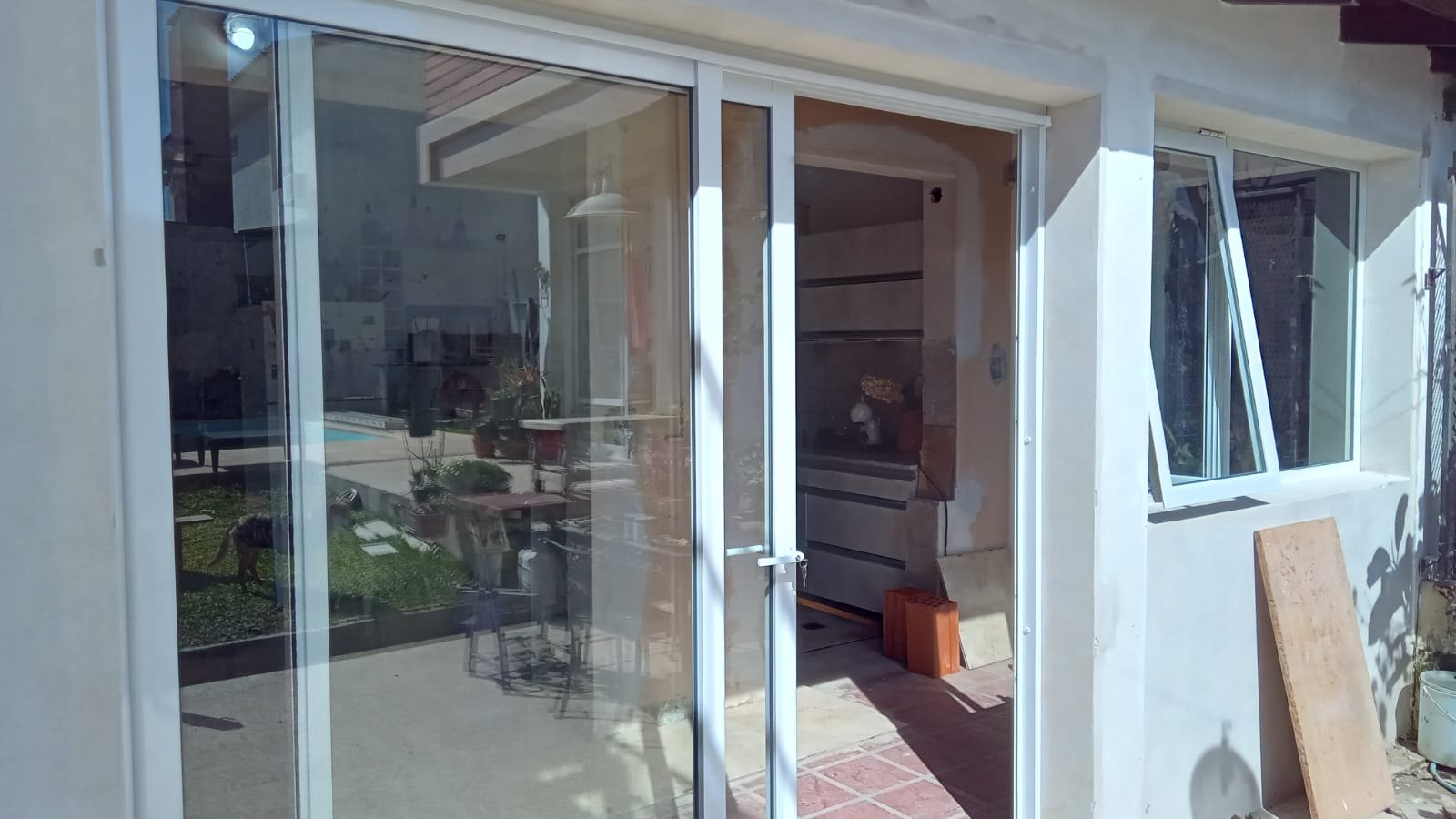 Obra de aberturas de aluminio realizada en Federación por Aberturas Chajarí (foto 4)