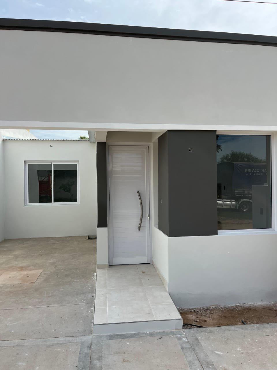 Obra de aberturas de aluminio realizada en Mocoretá por Aberturas Chajarí (foto 3)