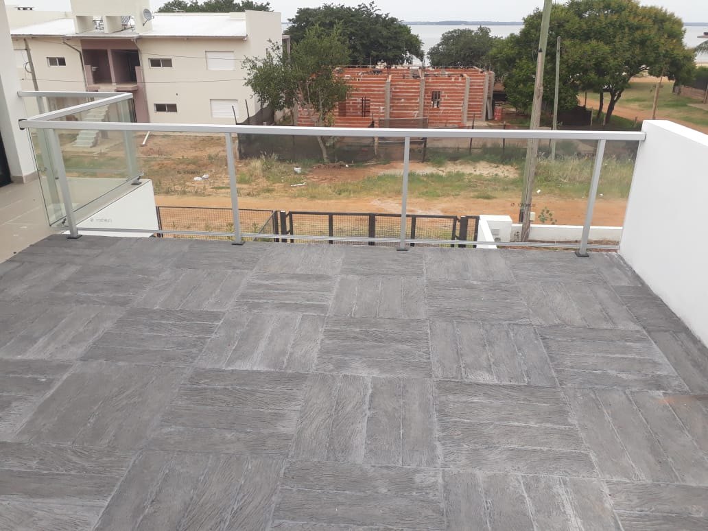 Obra de aberturas de aluminio realizada en Santa Ana por Aberturas Chajarí (foto 2)