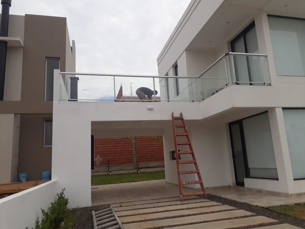 Obra de aberturas de aluminio realizada en Santa Ana por Aberturas Chajarí (foto 3)
