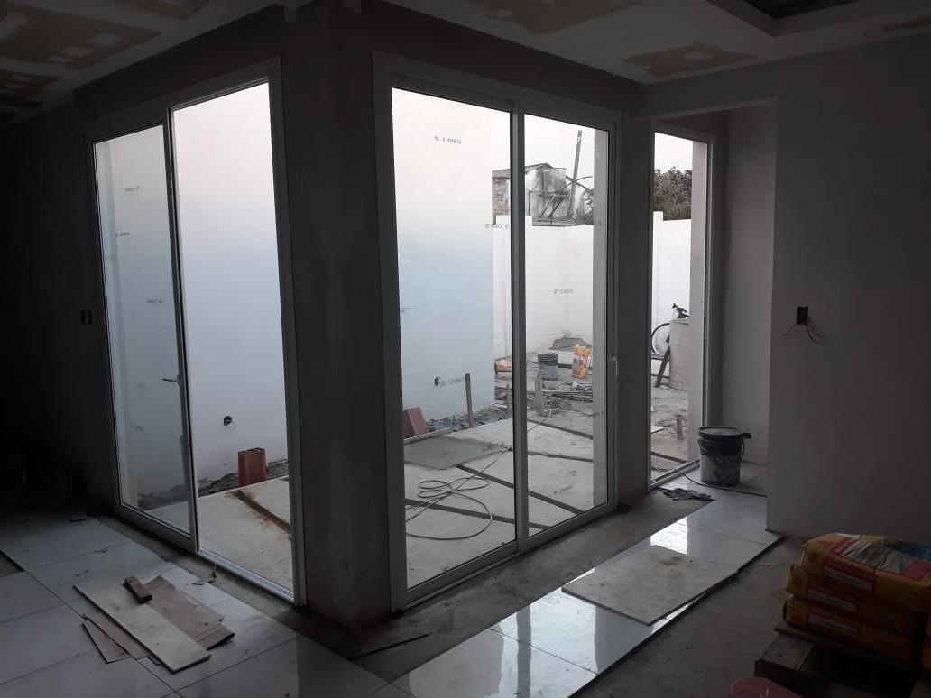 Obra de aberturas de aluminio realizada en Santa Ana por Aberturas Chajarí (foto 6)